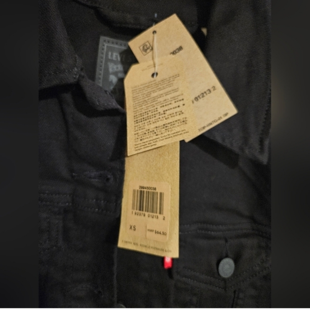 Women's Levi's Trucker Jacket - Picture 5 of 9